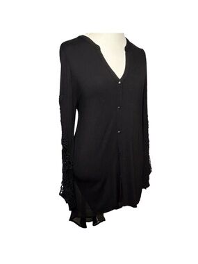 A. MOON Tunic Blouse Black High low Lace sleeves Unique style Stretch Size Large